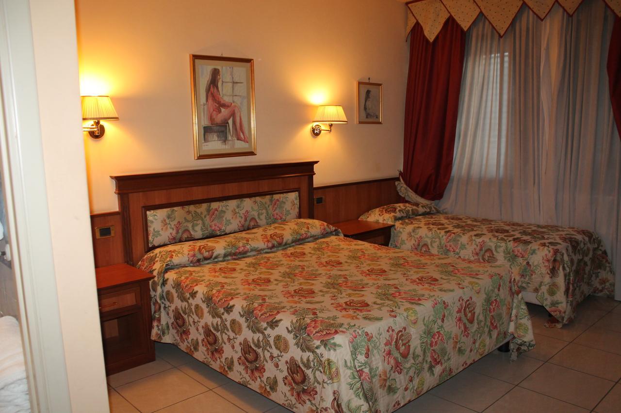 Hotel Malaga Avellino Exterior photo