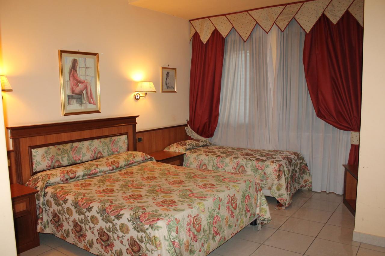 Hotel Malaga Avellino Exterior photo